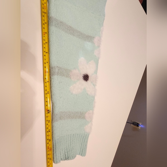 🌈Mint Green Daisy Sleeve Sweater | Super Soft Fuzzy Knit | Cozy Spring Style - Picture 9 of 12
